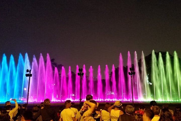 Experiencia de día completo en Lima: Pachacámac, centro histórico y Circuito Mágico del Agua