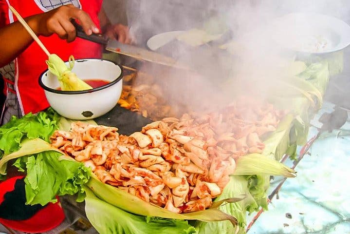 Excursión por los mercados locales y su historia gastronómica (grupos pequeños)