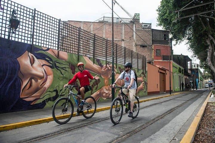 Excursión en bicicleta por costa de Lima para grupos pequeños