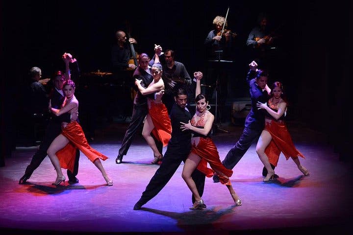 Cena y espectáculo en Piazzolla Tango en Buenos Aires