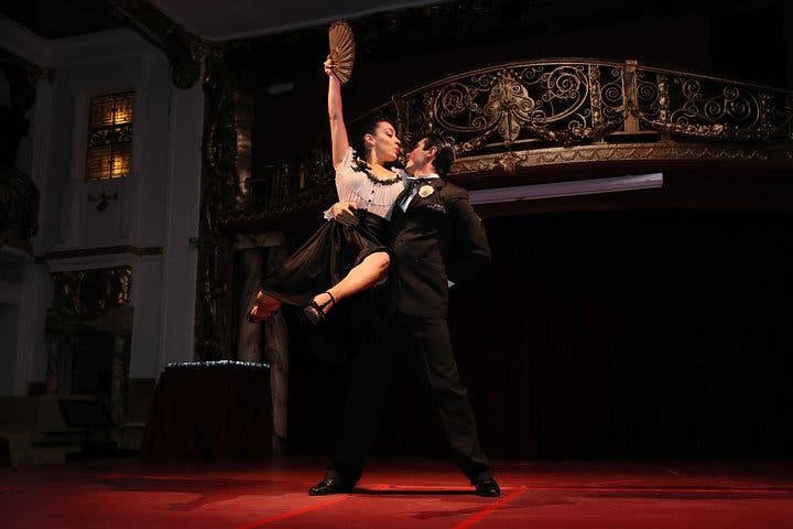Cena y espectáculo en Piazzolla Tango en Buenos Aires