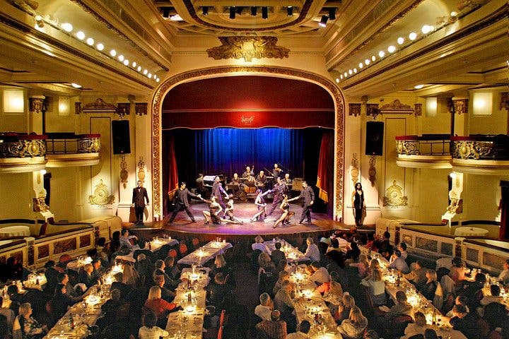 Cena y espectáculo en Piazzolla Tango en Buenos Aires