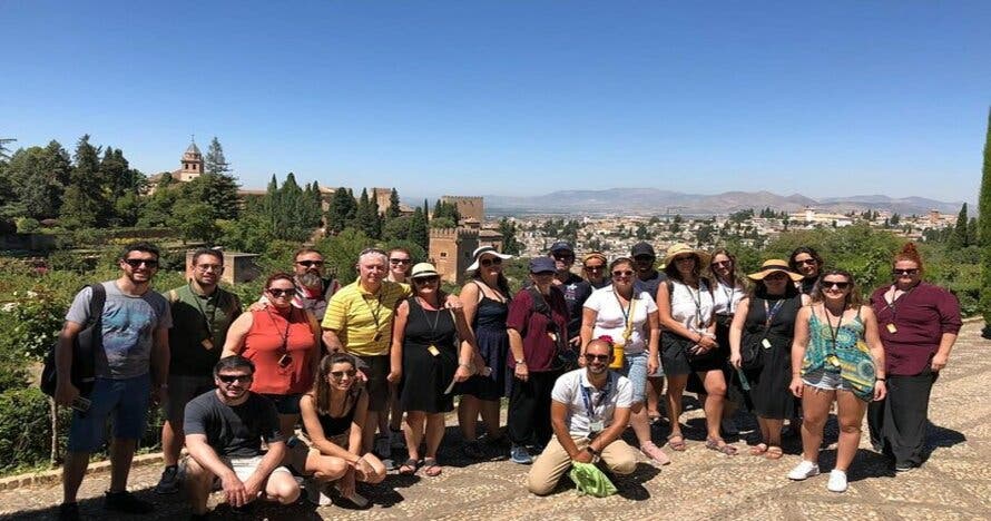 Visita Alhambra Emoción (visita completa sin colas)