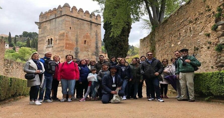 Visita Alhambra Emoción (visita completa sin colas)