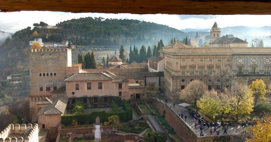 Visita Alhambra Emoción (visita completa sin colas)
