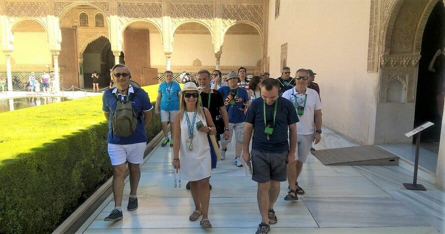 Visita Alhambra Emoción (visita completa sin colas)