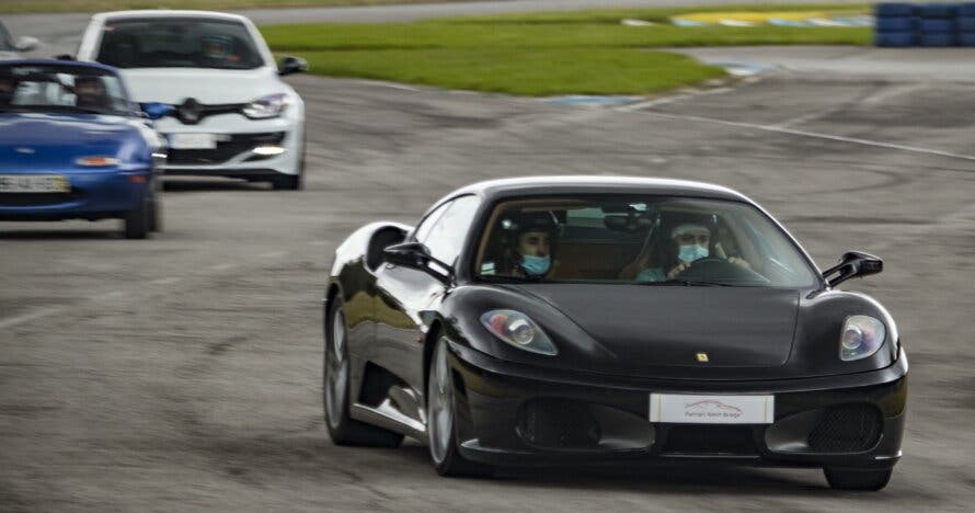 Experiencia de conducción Ferrari en autódromo