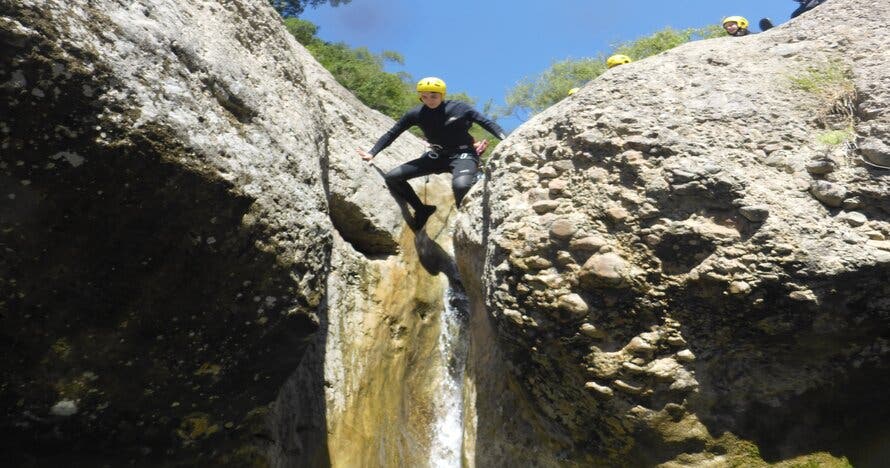 Descenso de barrancos: iniciación o perfeccionamiento - Zona Collegats