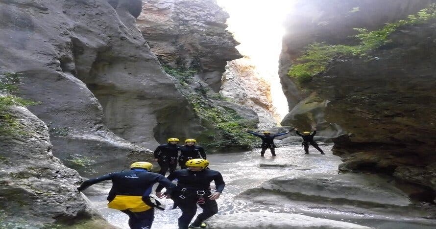 Descenso de barrancos: iniciación o perfeccionamiento - Zona Collegats