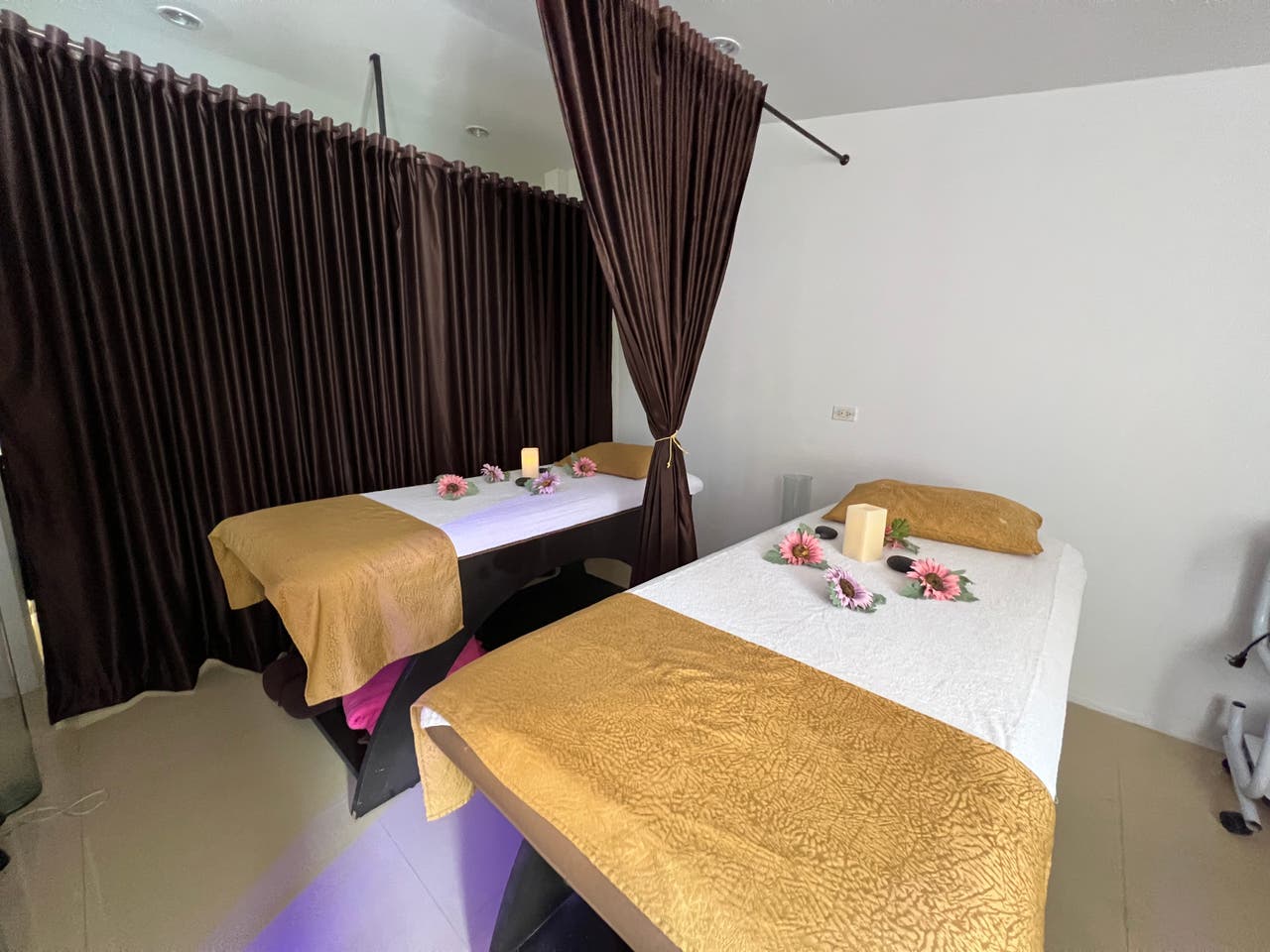 Ritual relajante en pareja, bebidas y flotarium