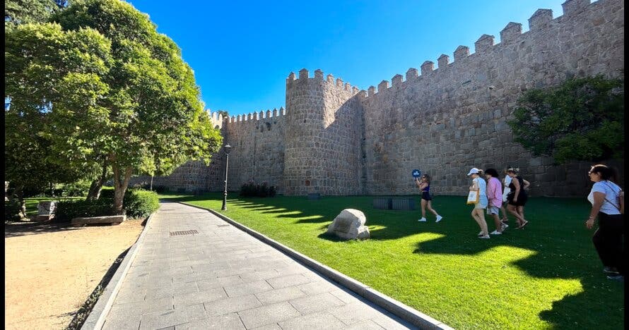 Tour a Toledo, Segovia y Ávila desde Madrid con entradas