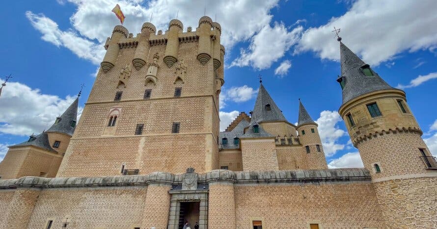 Tour a Toledo, Segovia y Ávila desde Madrid con entradas