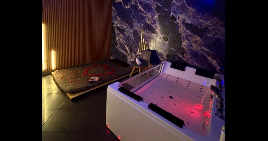 Día romántico - Ritual de Amor: yoga, jacuzzi, masaje, bombones,...
