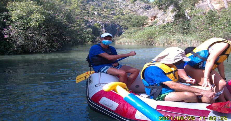 Rafting Turístico Cañón de Almadenes y Cuevas Monigotes y la Nutria.