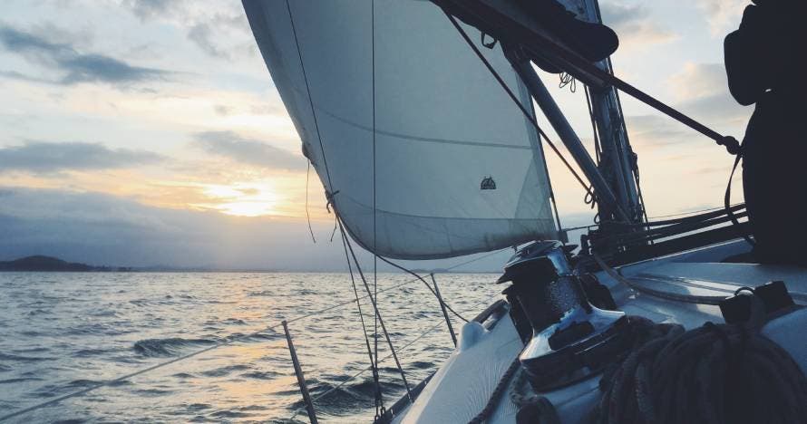 Navegar a vela