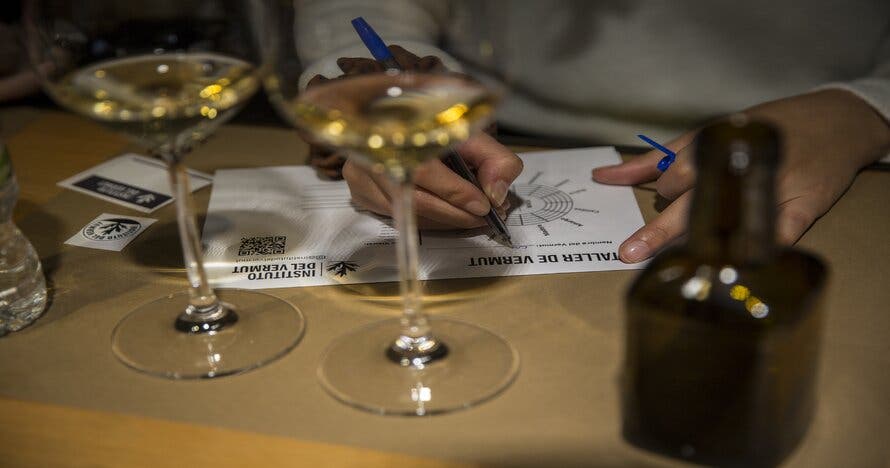 Taller oficial de elaboración de vermut con degustación y aperitivo