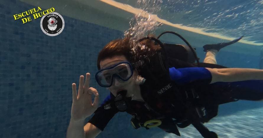Bautismo de Buceo en Piscina