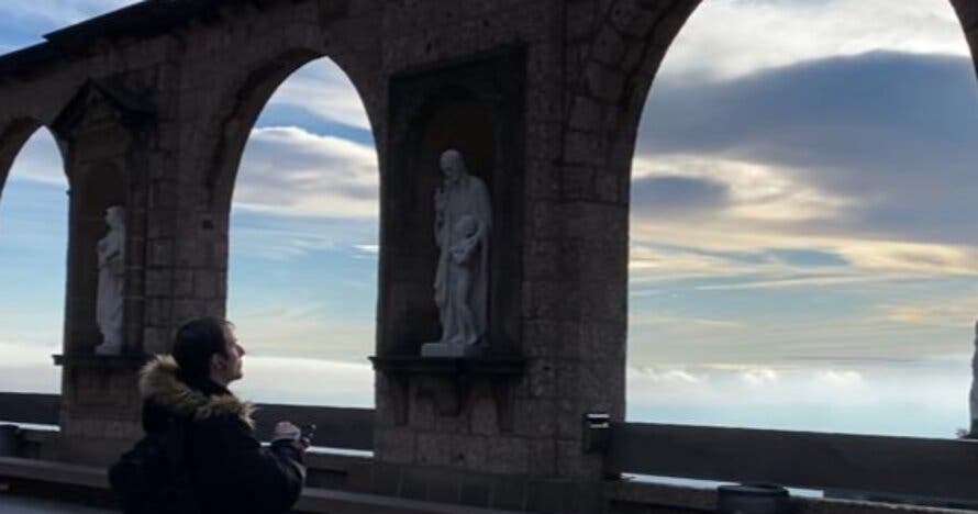Tour con misterios en Montserrat con VisitEscape APP
