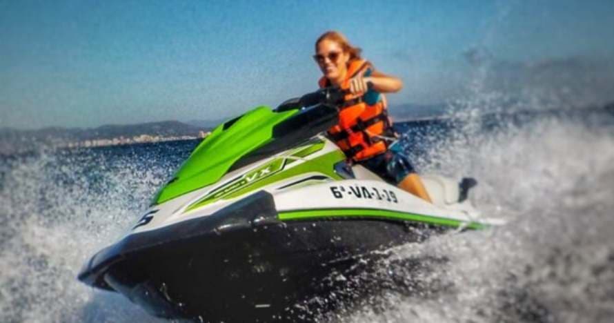 Alquiler de moto acuática sin titulación y Piscina Beach Club