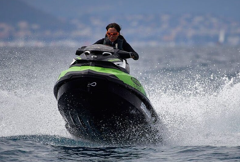 Alquiler Moto Acuática