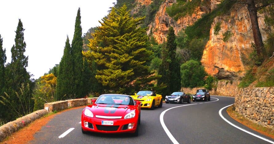Excursión (2,5h) por Mallorca conduciendo un coche cabrio