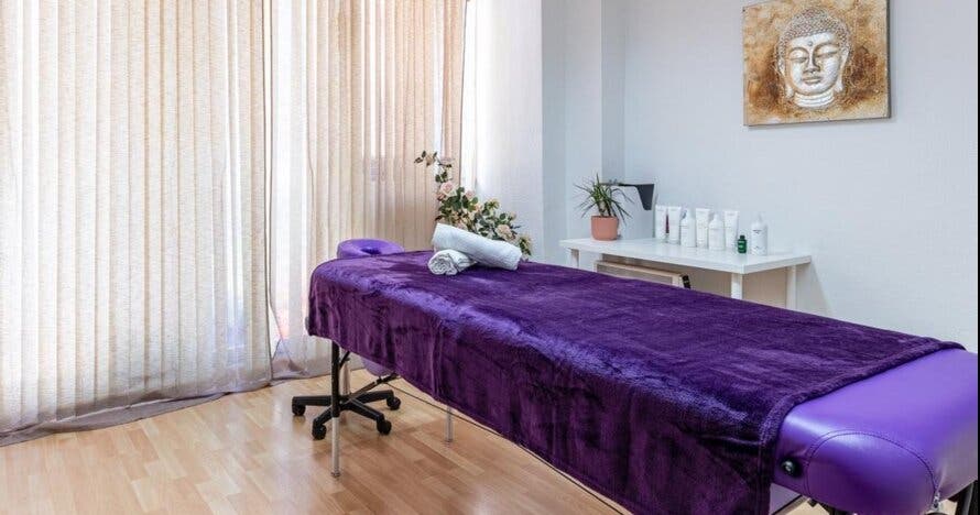 Masaje revitalizante para pies y piernas: alivio y circulación
