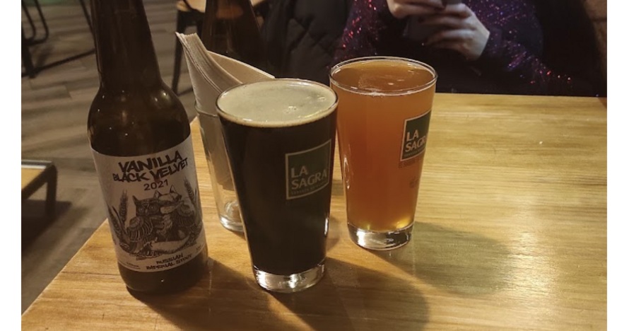 Descubre nuevos sabores: cervezas artesanas y tapas exquisitas