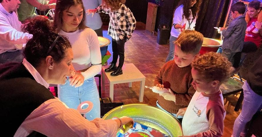 Pedalea y crea arte en familia: BikeSpinArt, diversión creativa