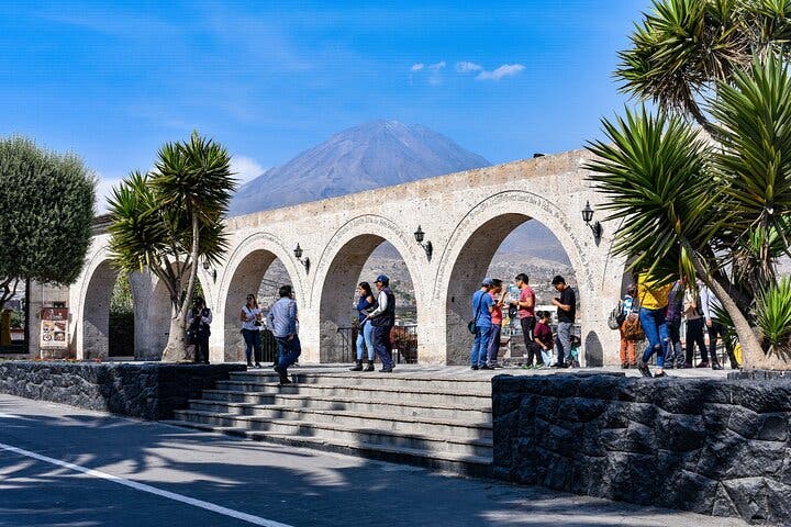 Tour gastronómico por Arequipa: cocina ancestral y recorrido por la ciudad