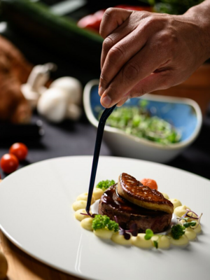 Gastronomía de altura y Cócteles con vistas panorámicas en Negresco 4*