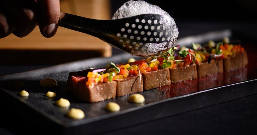 Gastronomía de altura y Cócteles con vistas panorámicas en Negresco 4*
