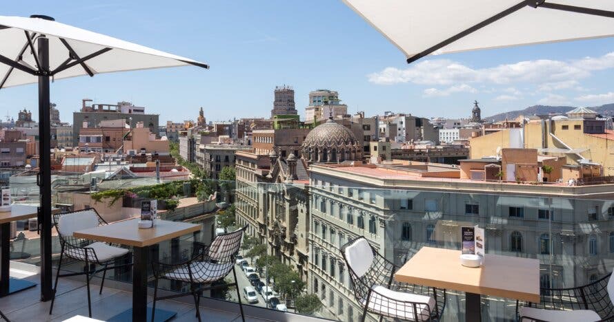 Gastronomía de altura y Cócteles con vistas panorámicas en Negresco 4*