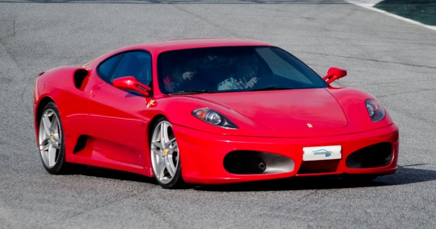 Conduce un superdeportivo en circuito