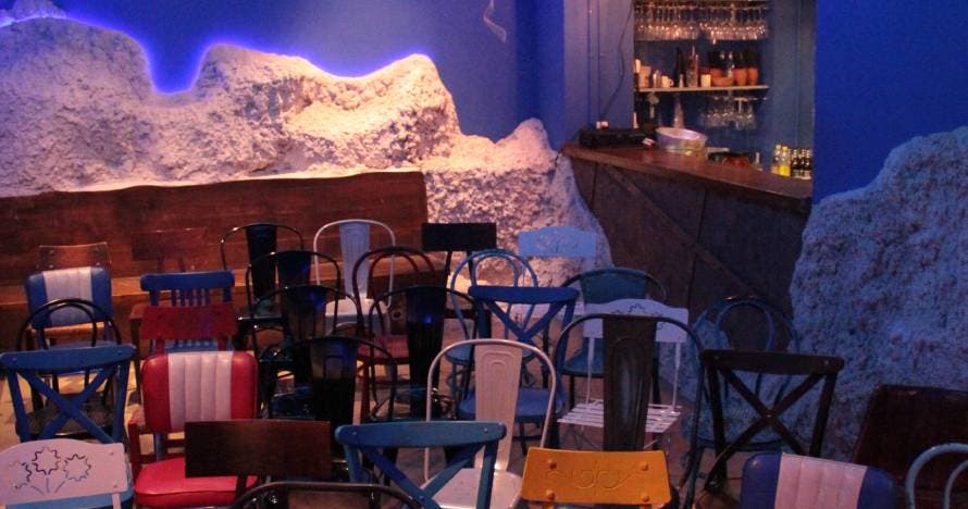 Teatro y cócteles submarinos: una experiencia gastronómica en el Verne