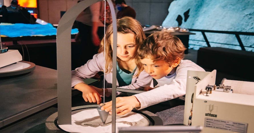 Explora volcanes: una experiencia interactiva en Espai Cràter