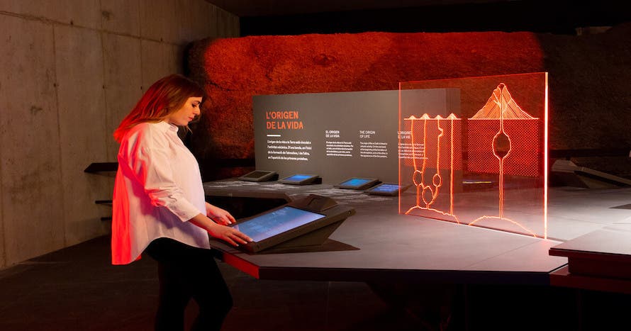 Explora volcanes: una experiencia interactiva en Espai Cràter