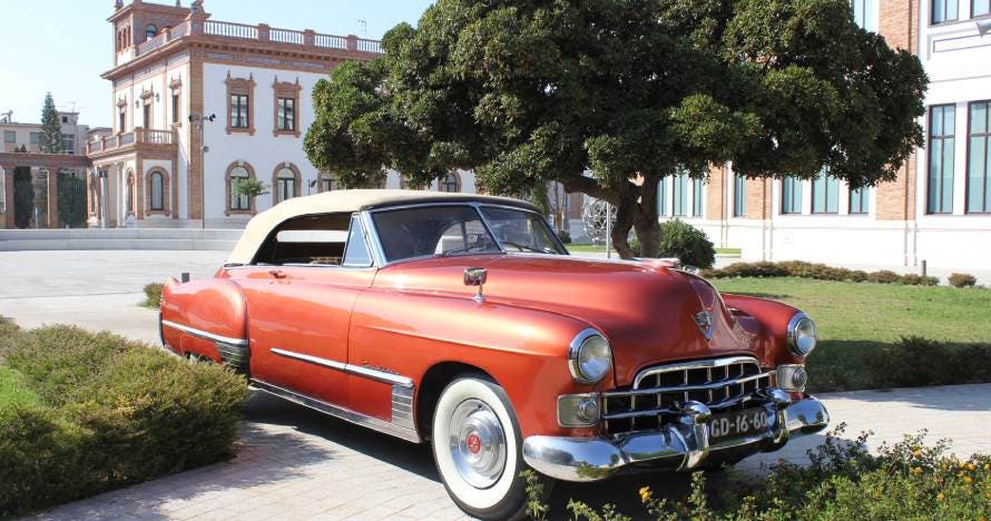 Entrada al Museo Automovilístico y de la Moda de Málaga
