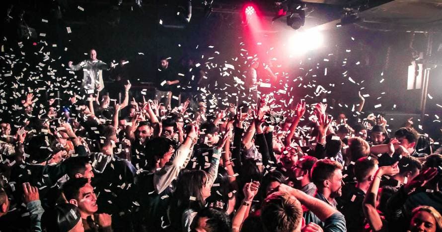 Tour de Bares y Discotecas | Pub crawl Barcelona