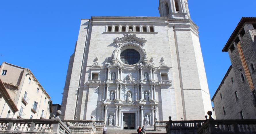 Catalunya Bus Turístic - Dalí  Figueres & Girona Tour