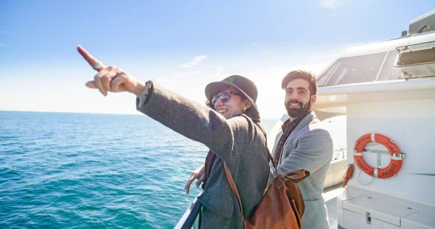 Barcelona: Tour 360º en helicóptero, a pie y en barco