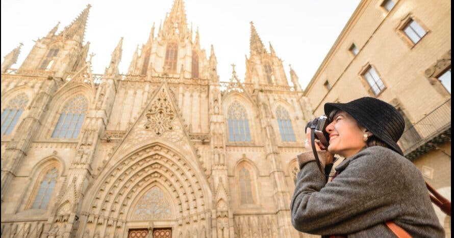 Barcelona: Tour 360º en helicóptero, a pie y en barco