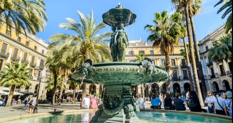 Barcelona: Tour 360º en helicóptero, a pie y en barco