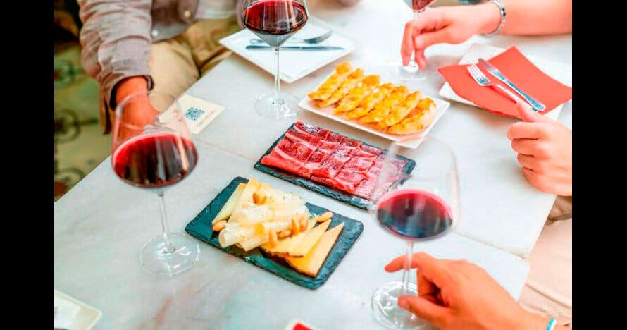 Tour ciutat Vella, show de flamenco y cena de tapas en el Born