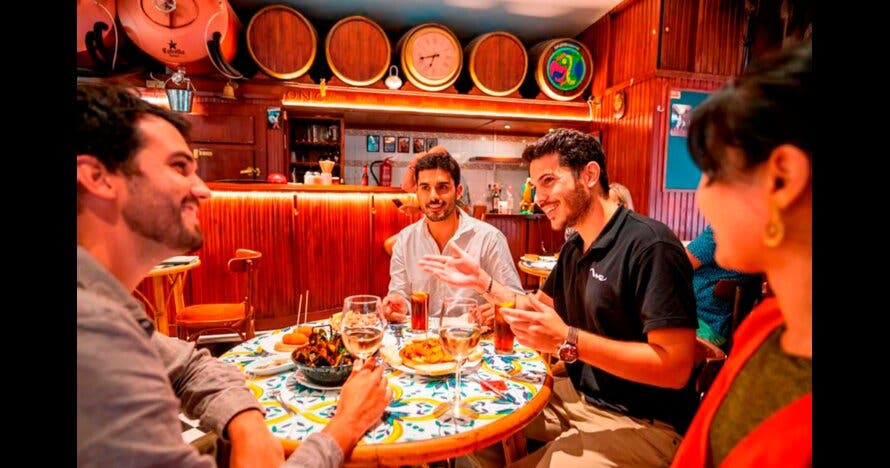 Tour ciutat Vella, show de flamenco y cena de tapas en el Born