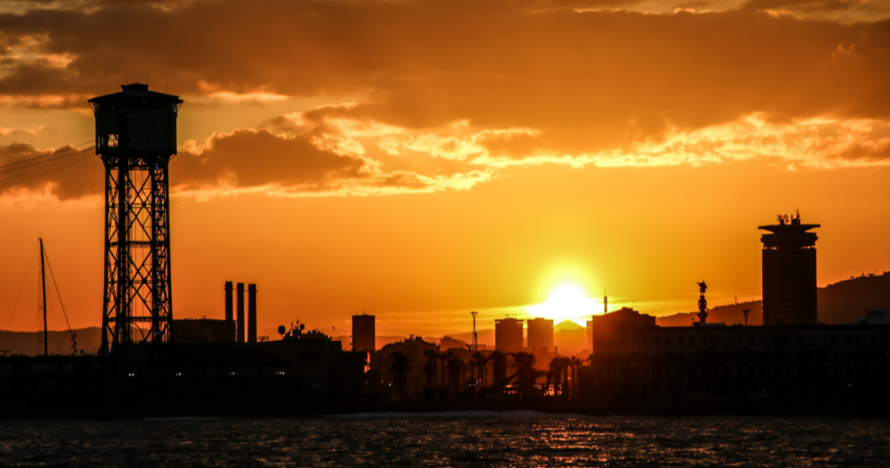 Paseo en velero con puesta de sol y concierto de guitarra española