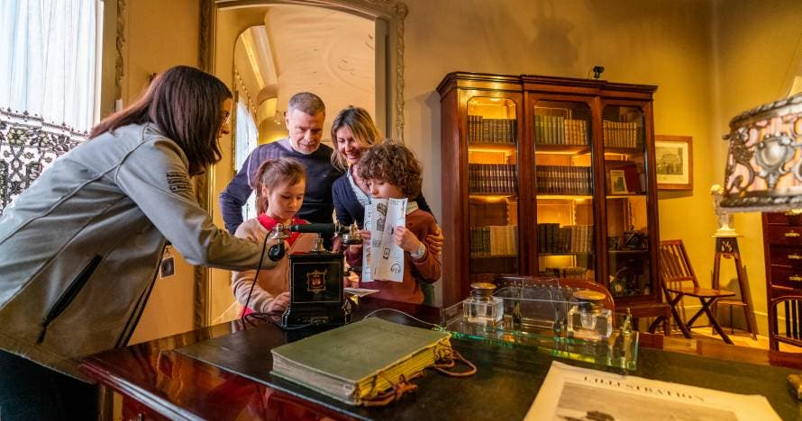 La Pedrera - Indiana Stones: ¡Exploremos! - Taller Familiar