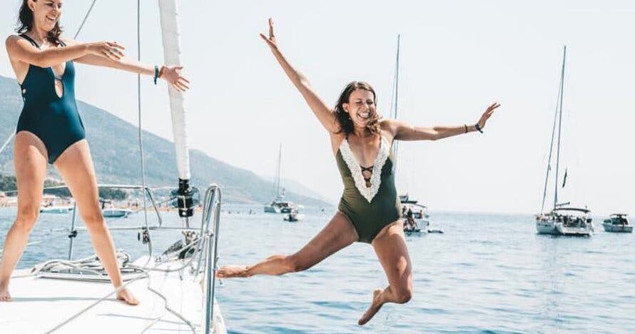 Tour privado en velero en Barcelona