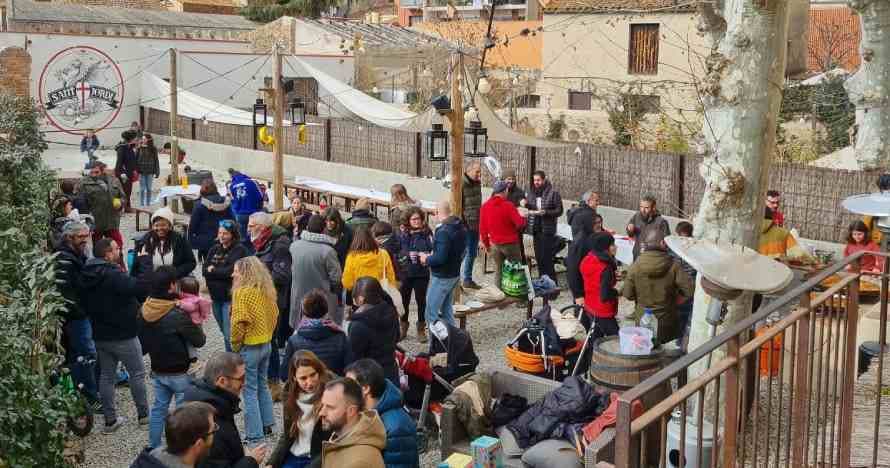 Visita guiada y cata con pica pica en Cerveses Sant Jordi