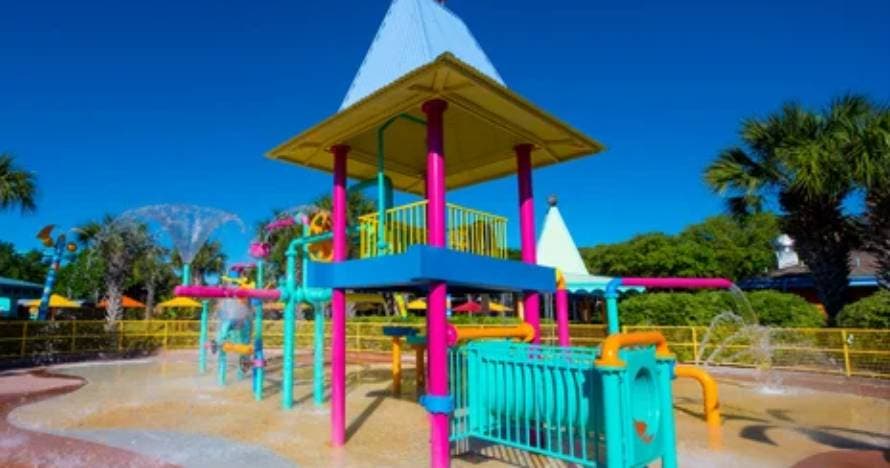 SeaWorld San Antonio con fecha abierta