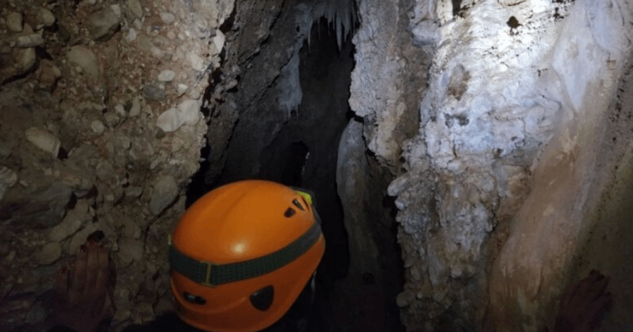 Espeleología- Pou de la Portella
